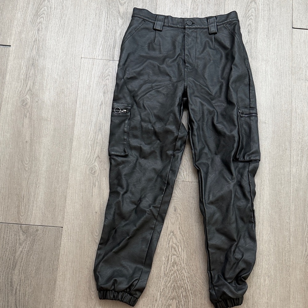 Ken can Leather Cargo Pants